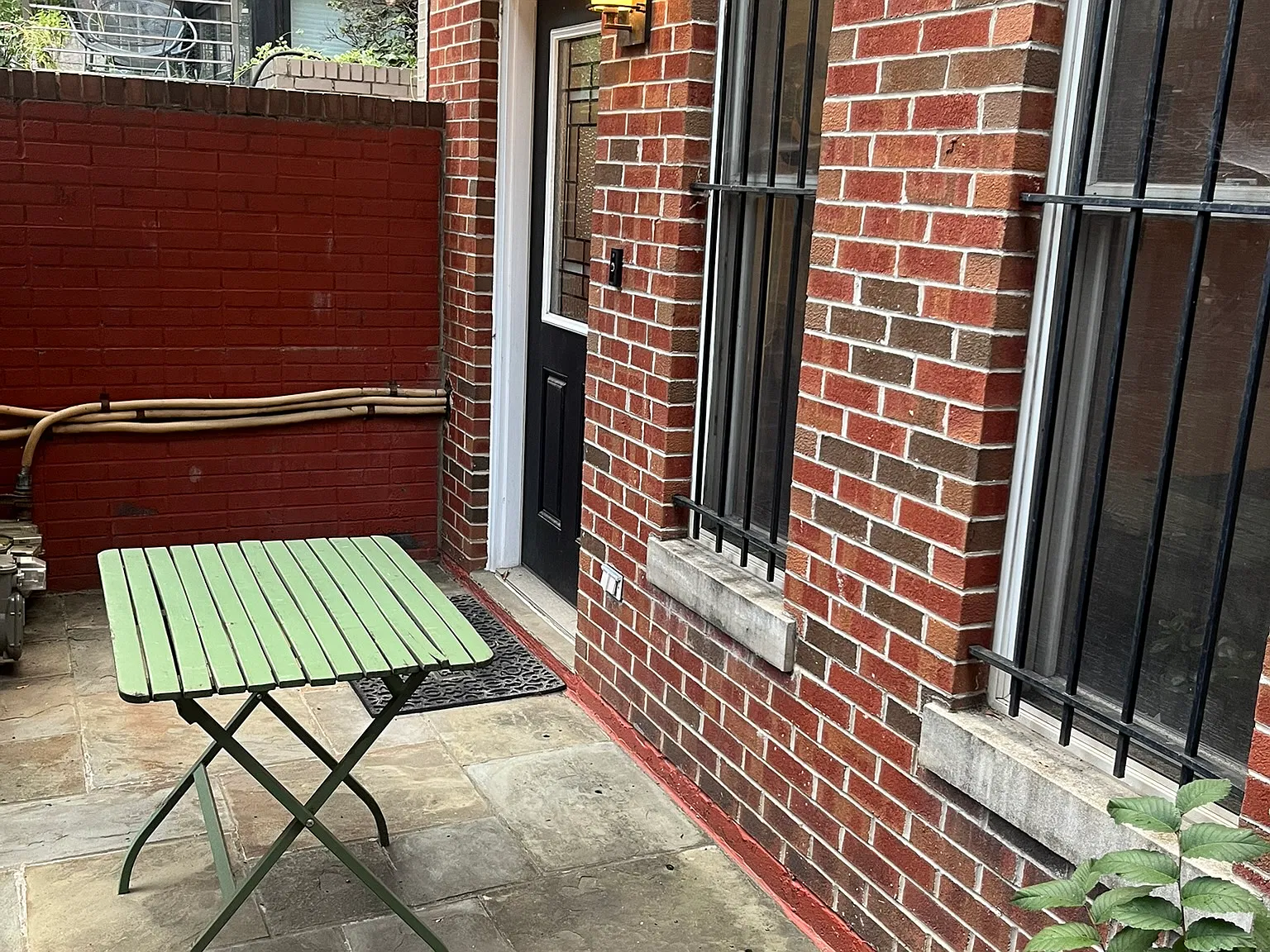2 bed, 2.5 bath, 1200 sqft, $3,700 — Photo 3