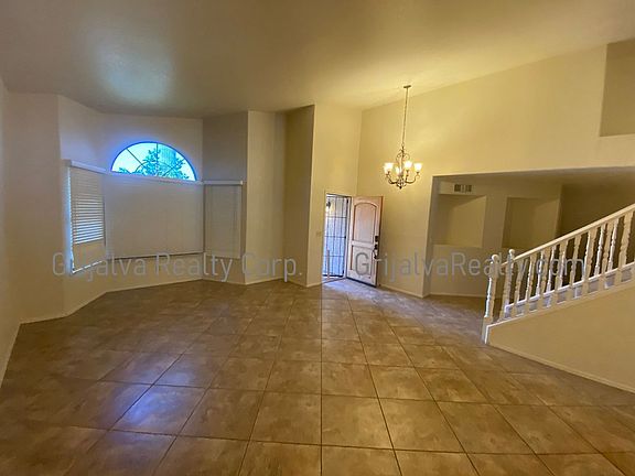2nd image of 10252 N Cape Fear Ln