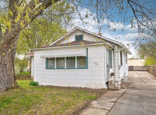 1594 Ryan St, Flint, MI 48532