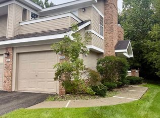 6623 Stoker Ct, West Bloomfield, MI 48322
