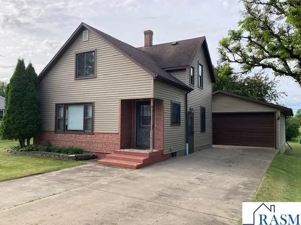 206 1st Ave NE, Fairfax, MN 55332