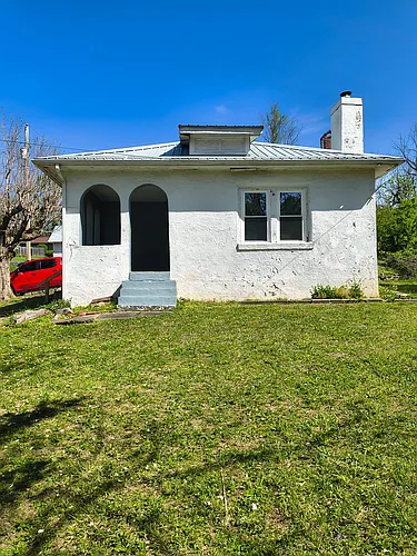 100 Grandview Rd Photo 1