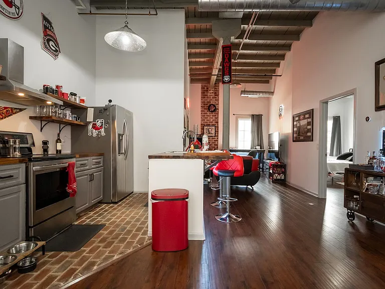 269 N Hull St #216 — Photo 4