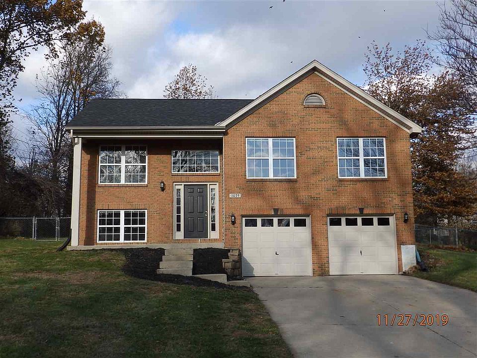 1st image of 1079 Clubhouse Dr