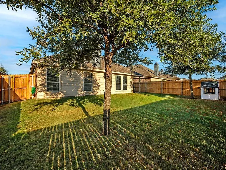 2413 Michelle Creek Dr — Photo 30