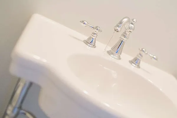 Rented by JCity Realty, LLC | media 7