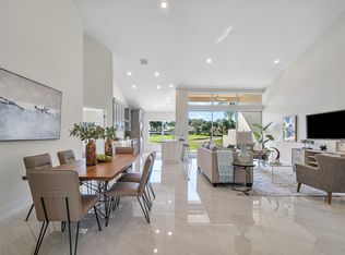 5042 Windsor Parke Dr, Boca Raton, FL 33496