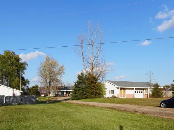 4100 Hudson Rd, Osseo, MI 49266