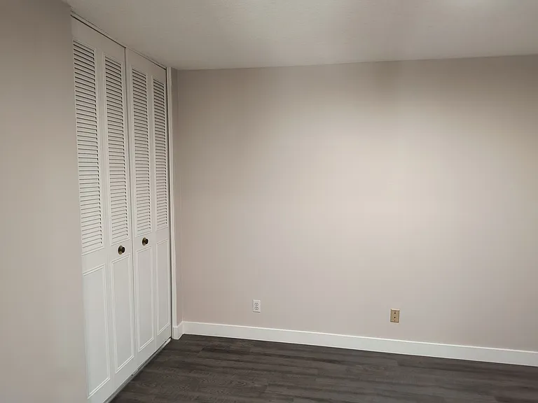 6805 Castillo Ct — Photo 25