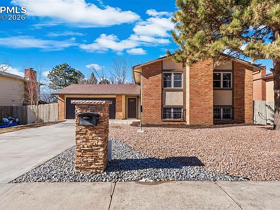 4th image of 4660 Bluestem Ln