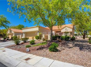 2747 Crown Ridge Dr, Las Vegas, NV 89134
