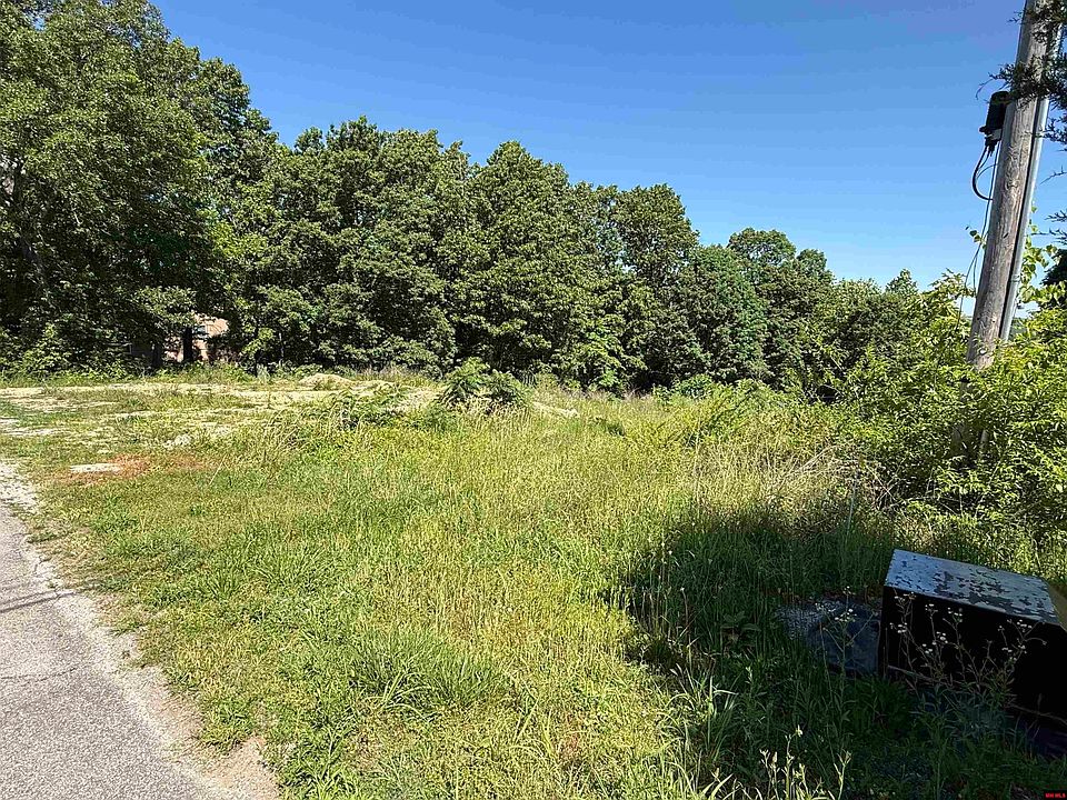 1st image of 002-04235-000 Wayne Dr