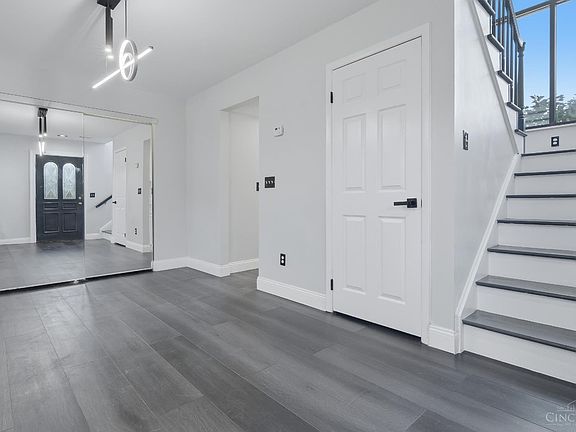3rd image of 39 Stillmeadow Dr #39B
