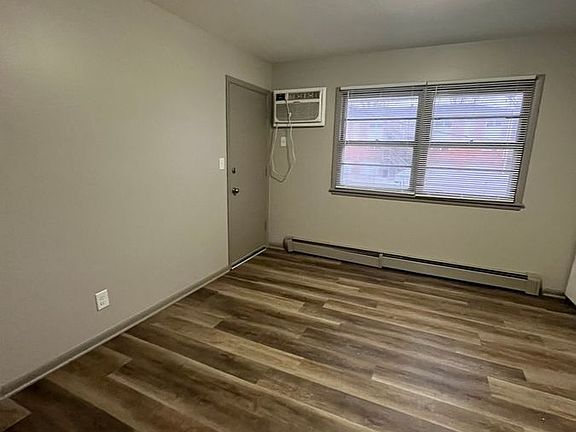 2nd image of 602 E 2nd St S APT 3