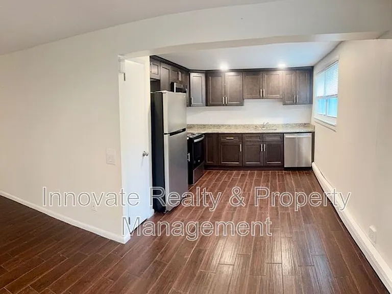 613 N Broad St #10 — Photo 4