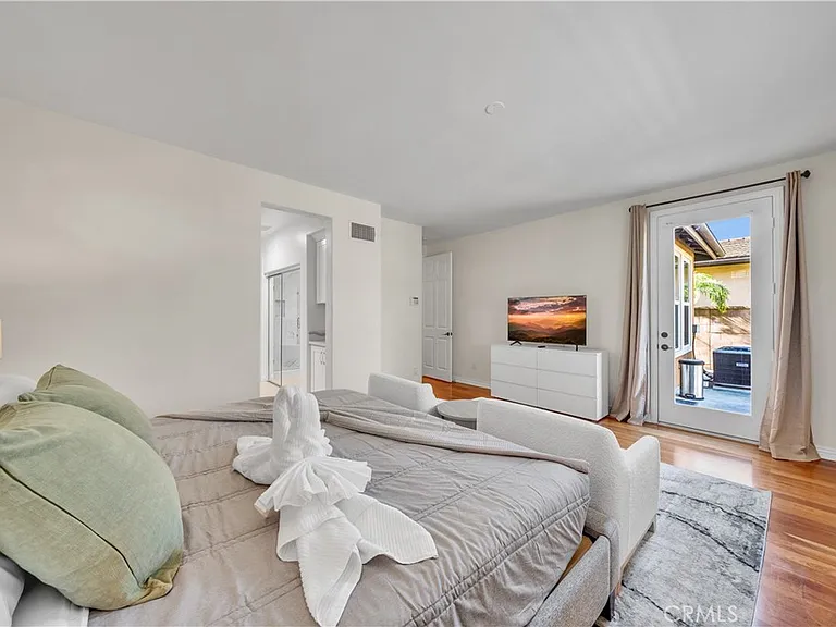 17 Riveroaks — Photo 12