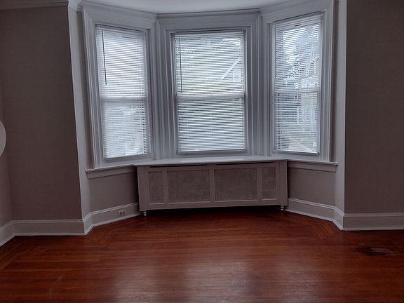 2nd image of 6137 W Columbia Ave Floor 2