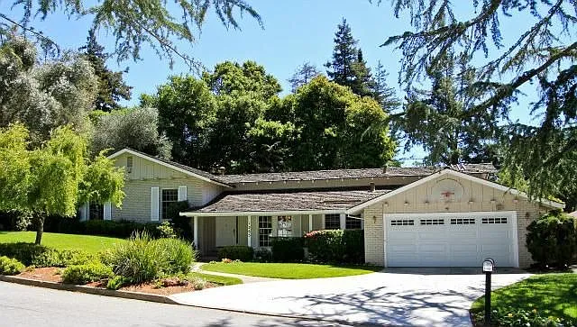 1265 Montclaire Way photo 1