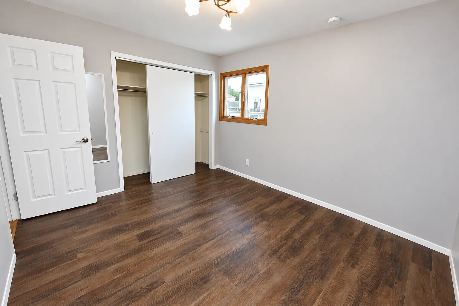 2 bed, 800 sqft, $1,800 — Photo 4