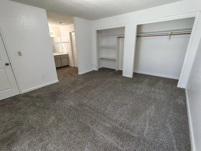 932 Inez Dr — Photo 11