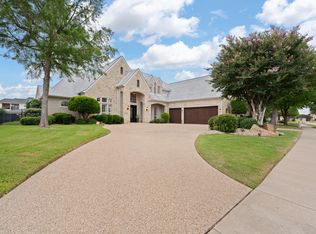 2705 Harborside Dr, Granbury, TX 76048