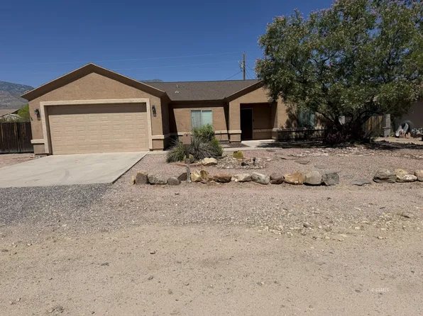 8618 S Mohawk Dr, Safford, AZ 85546