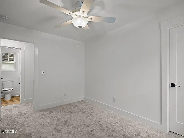 3206 Belmont Cir — Photo 17