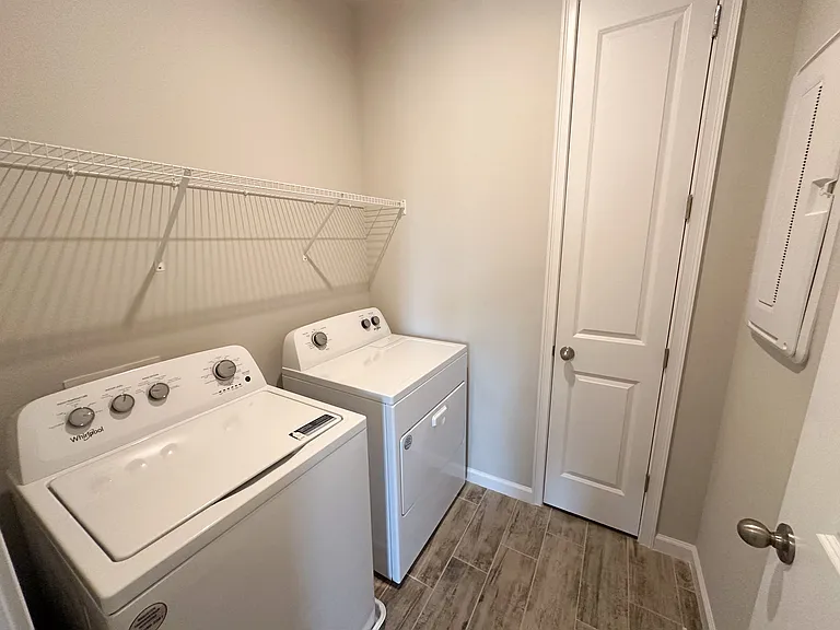 4551 Arboretum Cir #202 — Photo 33