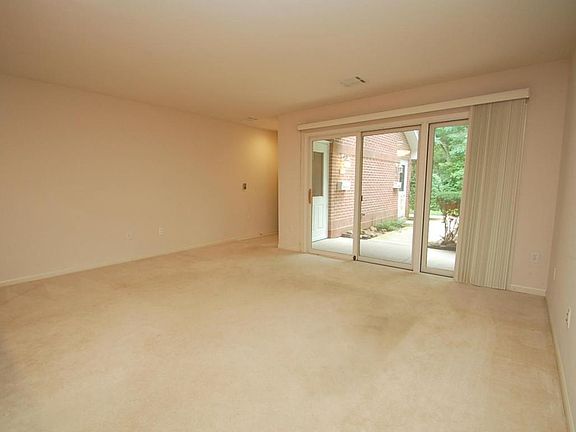2nd image of 8953 Woodbridge Dr #8953