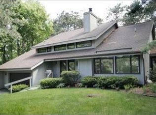 128 Minges Forest Ln, Battle Creek, MI 49015