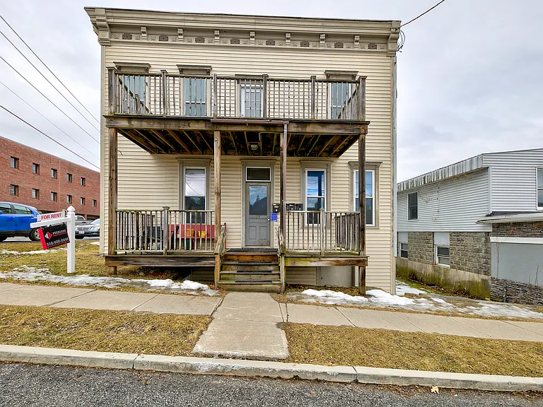 25 Bath St #4 — Photo 16