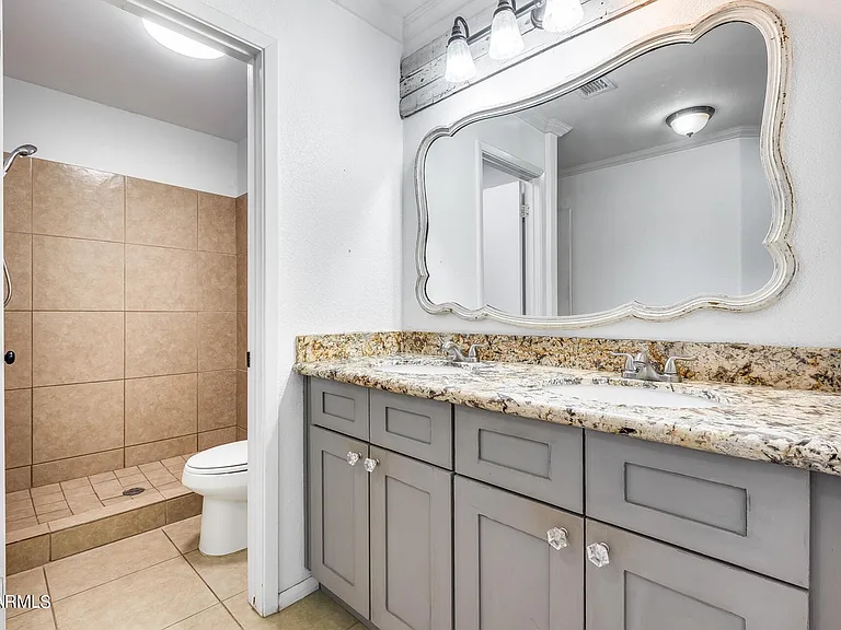 2933 W Muriel Dr — Photo 15