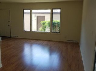 260 E Woodlawn Rd, New Lenox, IL 60451