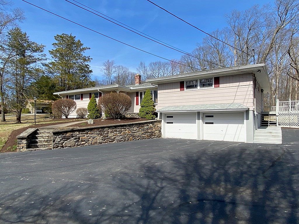46 Ramshorn Rd, Dudley, MA 01571 Zillow