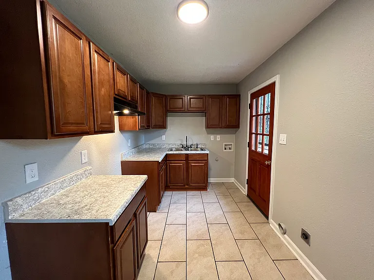 364 Elder Rd — Photo 12