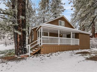 621 Lark Dr, Wrightwood, CA 92397