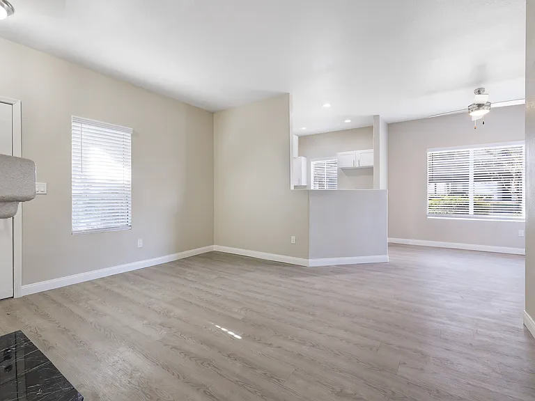3150 S Nellis Blvd — Photo 31