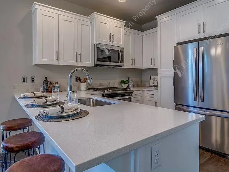 20705 SE Iron Horse Ln — Photo 1