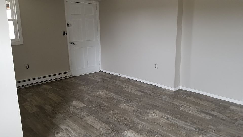 2nd image of 24 Wedgewood Dr APT I