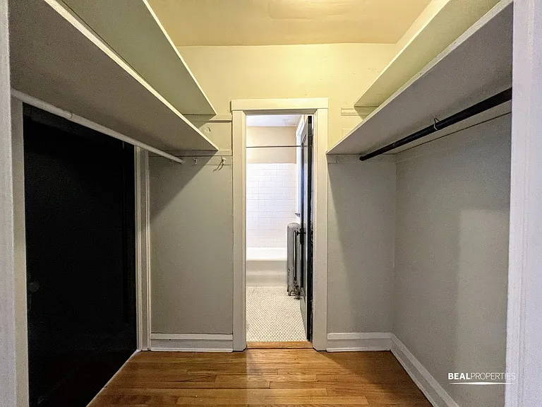 2110 W Ainslie St #N2 — Photo 7
