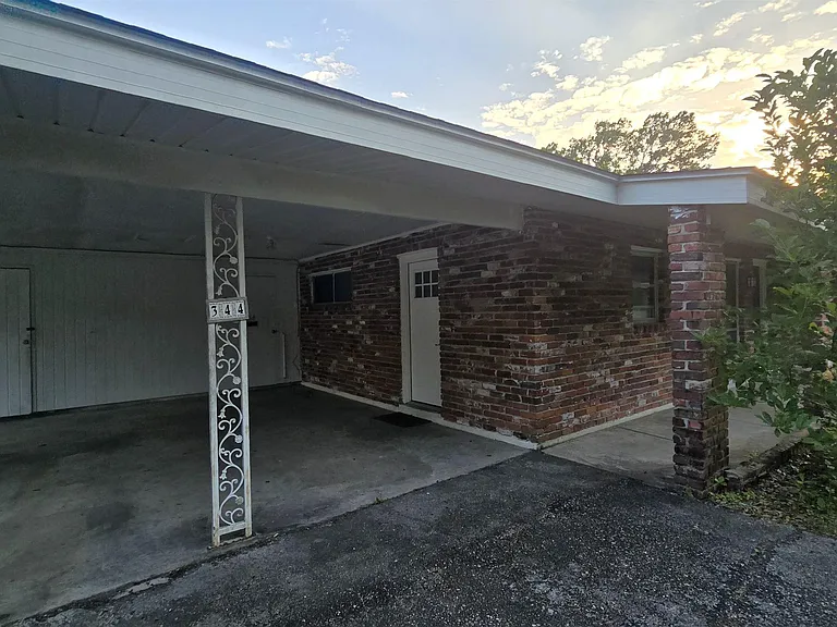 344 Burgess Pl — Photo 13
