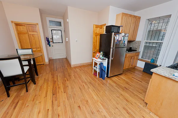 Rented by Compass | media 2