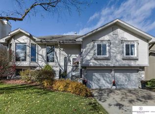 17018 M St, Omaha, NE 68135