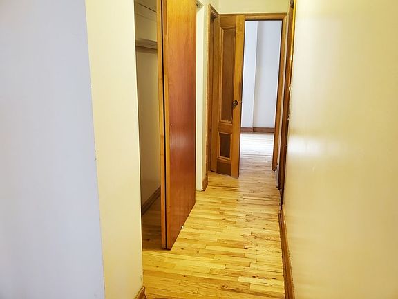 5th image of 350 Lincoln Pl #Q
