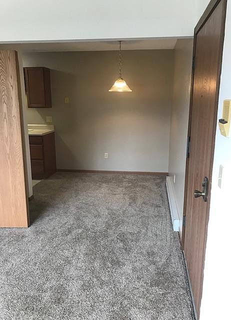 2nd image of 6300-6318 W Bancroft St