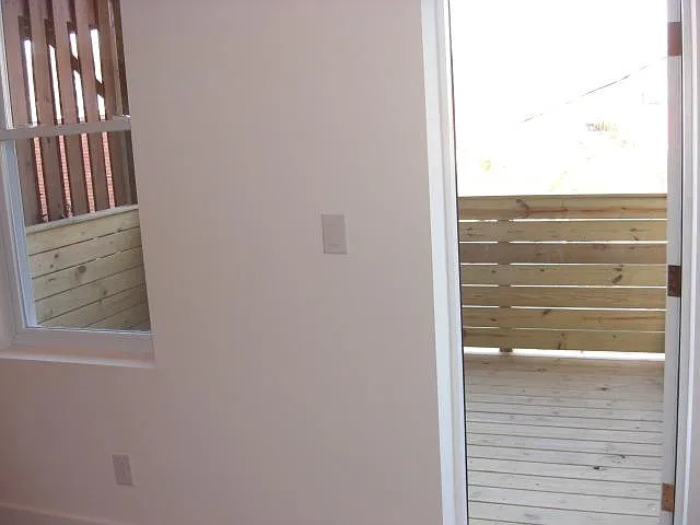 2713 W Girard Ave — Photo 16