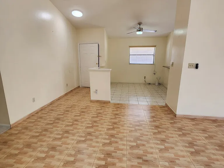 2911 Woolridge Dr — Photo 3