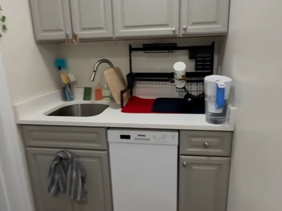 84 Saint Stephen St #5
