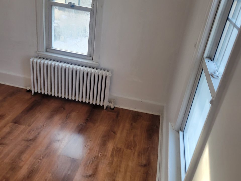 1st image of 20 Cambridge Ave