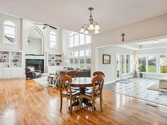 2nd image of 5971 Heritage View Ct